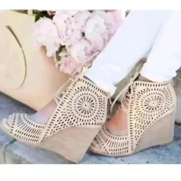Jeffrey Campbell Rayos Perforated Cut out Wedge Heels Size 9.5 - Picture 14 of 14